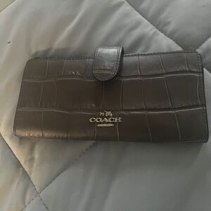 Coach Grey  crocodile Skin like snap wallet